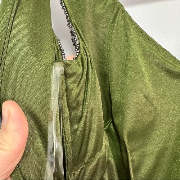 Theia Cocktail Fully Embellished Sequin Dress in Green Size 0 - Picture 14 of 16